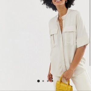 WEEKDAY Short Sleeve Button Down Top - Small